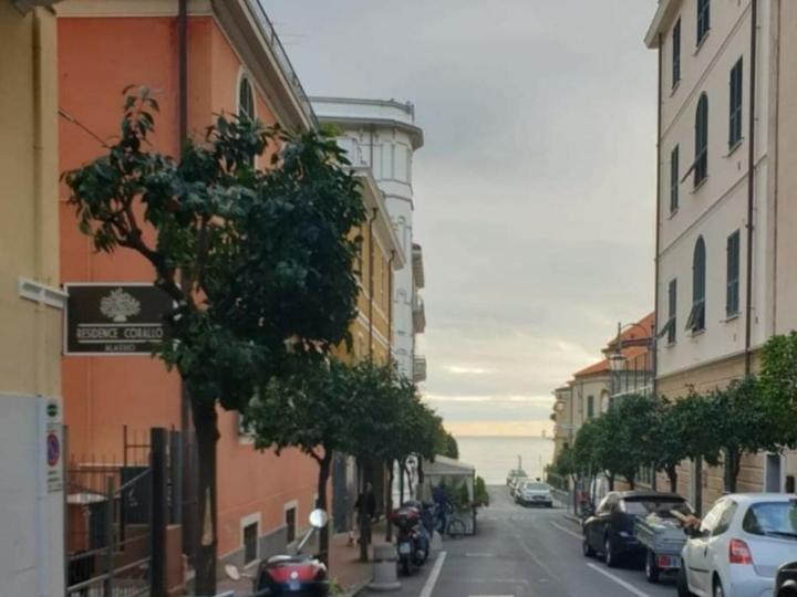 Residence Corallo アラッシオ エクステリア 写真