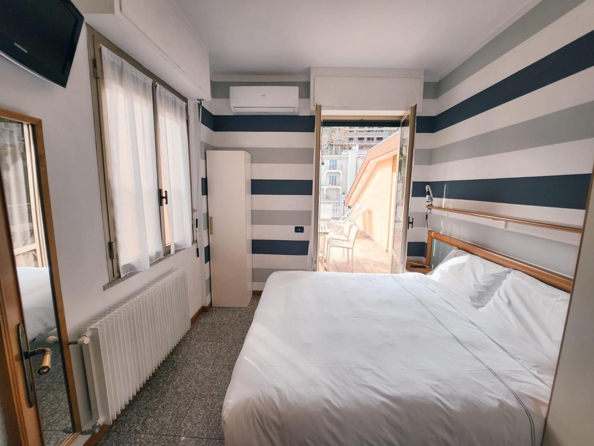 Residence Corallo アラッシオ エクステリア 写真